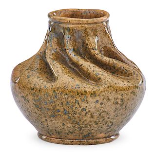 GEORGE OHR Vase with in-body twist