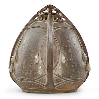 PAUL DACHSEL Incense burner with raindrops