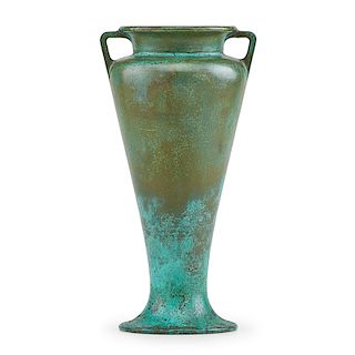 CLEWELL Patinated bronze vase
