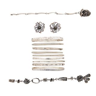 RUTH ROACH Silver necklaces, earrings, bracelets
