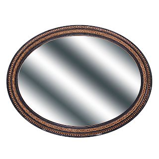 Espejo. Francia. Siglo XIX. Luna oval biselada, con cuatro capas de platinado. Elaborado en madera tallada, policromada y barnizada.