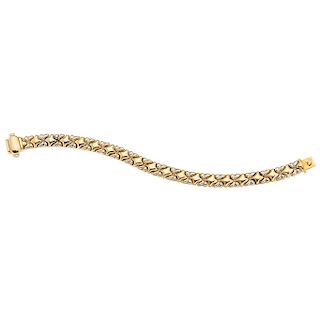 An 18K yellow and white gold bracelet.