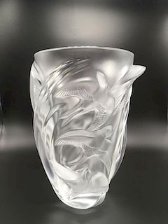 Lalique Martinets Vase