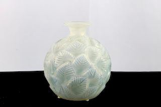 R. Lalique Ormeaux Opalescent Vase c. 1926