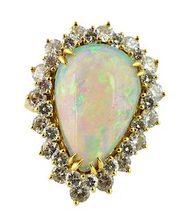 18Kt. YG Opal & Diamond Ring