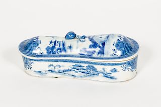 Chinese Blue & White Porcelain Lidded Box