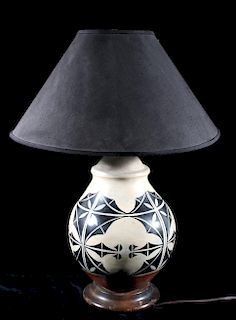 Acoma Pueblos Native American Pottery Lamp