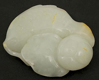 CHINESE CARVED JADE FISH FORM PENDANT