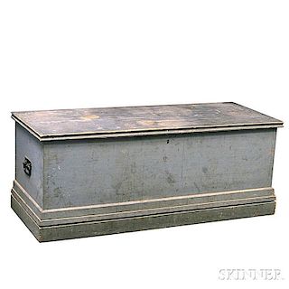 Gray-painted Six-board Sea Chest