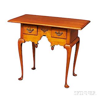 Eldred Wheeler Queen Anne-style Tiger Maple Dressing Table