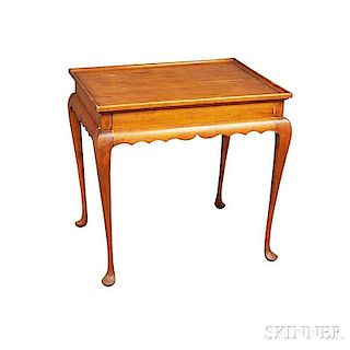 Queen Anne-style Maple Tea Table