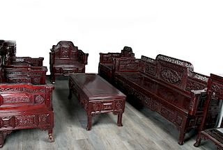 A SET OF EIGHT PIECES FURNITURE	