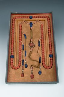CORAL AND PEARL COURT NECKLACE, QING	