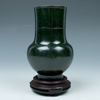 GREEN GLAZED VASE WITH STAND	