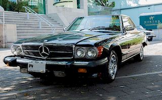 Mercedes-Benz 450SL Convertible 1975 Marca: Mercedes-Benz Tipo: 450SL Convertible  Año: 1975 Color: Negro Motor: 8 c...