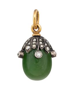 A RUSSIAN GOLD, SILVER AND NEPHRITE EGG PENDANT, WORKMASTER HENRIK WINGSTROM, ST. PETERSBURG, 1899-1904