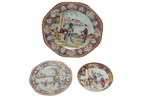 Chinese Export Famille  Plate