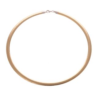 A Ladies Reversible Omega Necklace in 14K