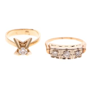 A Pair of Ladies Diamond Rings in 14K