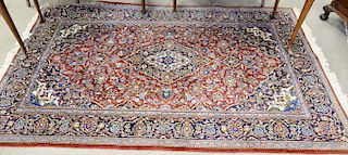 Oriental area rug. 4'8" x 7'2"