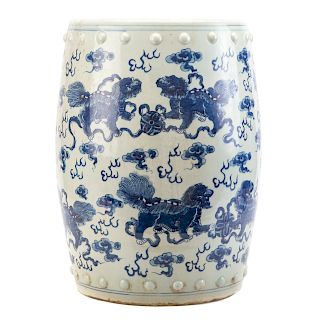 Chinese Export porcelain garden seat