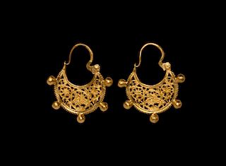 Byzantine Gold Earring Pair with Doves
