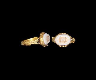 Islamic Fatimid Gold Ring with Intaglio