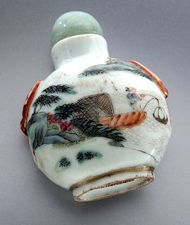 Chinese Qing famille rose porcelain snuff bottle,