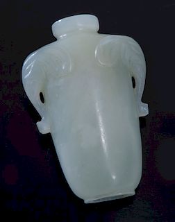 Chinese Qing carved jade snuff bottle,
