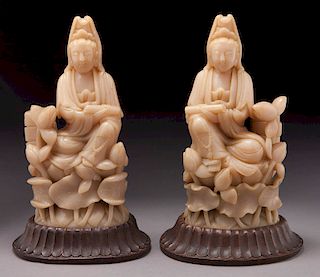 Pr. Chinese Qing carved soapstone Guanyin,