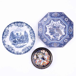 Lote de platos decorativos. Alemania, Inglaterra y Japón, siglo XX. Elaborados en porcelana Rosenthal, Hanley e Imperial Peacock. Pzs:3