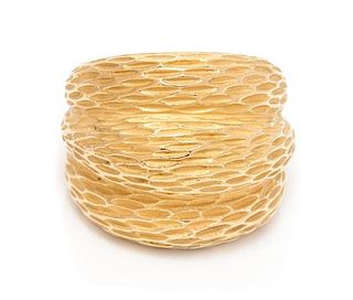 An 18 Karat Yellow Gold Bombe Ring, 18.50 dwts.