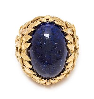 An 18 Karat Yellow Gold and Lapis Lazuli Bombe Ring, Italian, 22.00 dwts.
