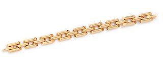 A 14 Karat Yellow Gold Link Bracelet, 16.40 dwts.