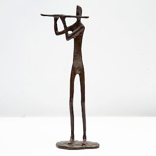 Flautista. Siglo XX. Fundición en bronce patinado. A la manera de Giacometti.