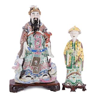 Two 19th century Chinese porcelain nobles on stands.