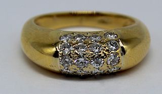 JEWELRY. 18kt Gold and Diamond Ring.