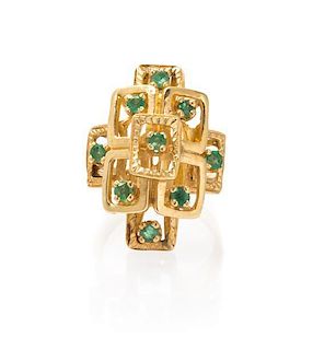 A 14 Karat Yellow Gold and Emerald Ring, 5.30 dwts.