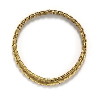 An 18 Karat Yellow Gold Flexible Collar Necklace, Italian, 49.30 dwts.