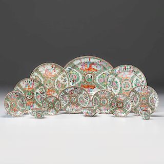 Chinese Export Rose Medallion Porcelain Service, 103 Pieces