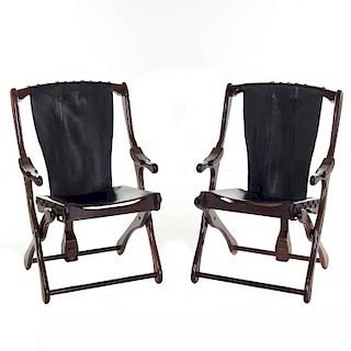 Don S. Shoemaker. México, años 70. Par de sillones "Sling" Estructuras de madera tropical. Con respaldo y asientos de piel. Piezas: 2