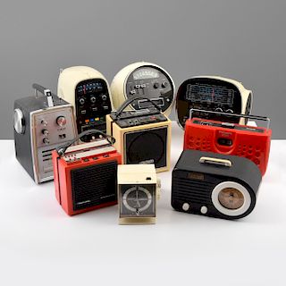 9 Vintage Radios, Single Collection
