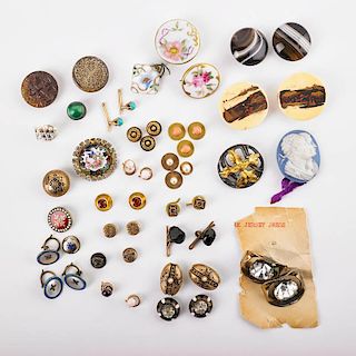GROUP OF CUFFLINKS, BUTTONS & FINDINGS, SOME GOLD