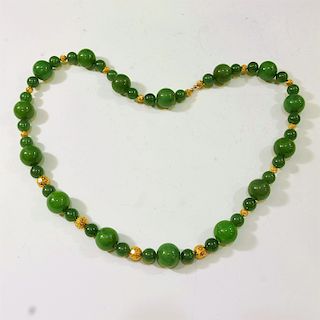 CHINESE GREEN JADEITE BEADS NECKLACE 18K GOLD BEADS
