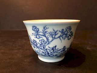 ANTIQUE Chinese Blue and White Cup, Kangxi mark