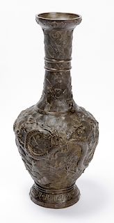 Chinese Qing Dynasty Bronze Dragon Vase