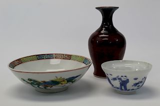 Three Asian porcelains items.