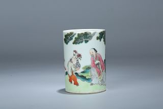Chinese famille rose porcelain brush pot, Qianlong mark. 