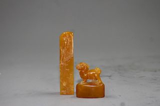 Two Chinese soapstone seals. 