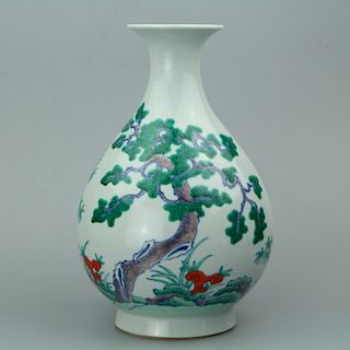 Chinese Doucai porcelain vase, Yongzheng mark. 